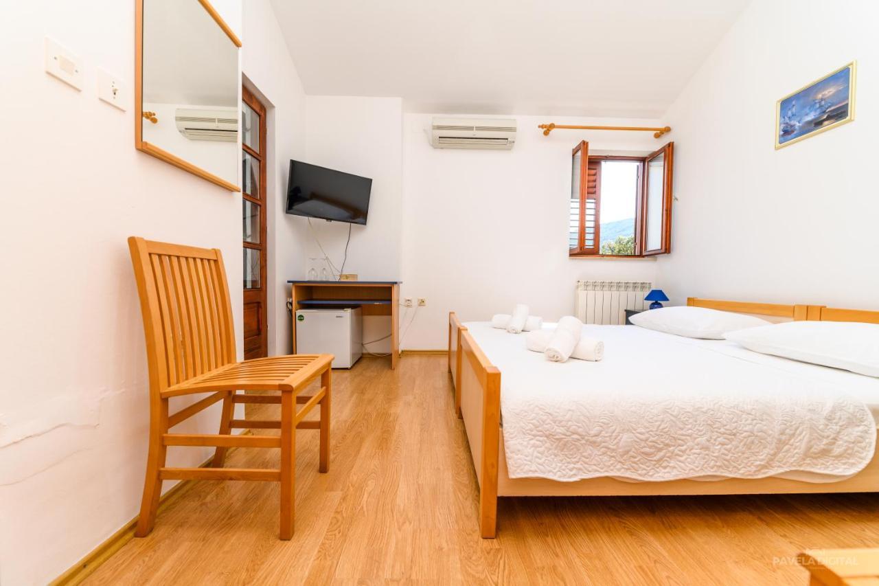 Sobe I Apartman Mareta Miholascica 外观 照片