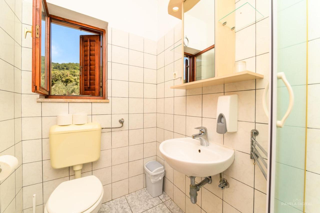 Sobe I Apartman Mareta Miholascica 外观 照片