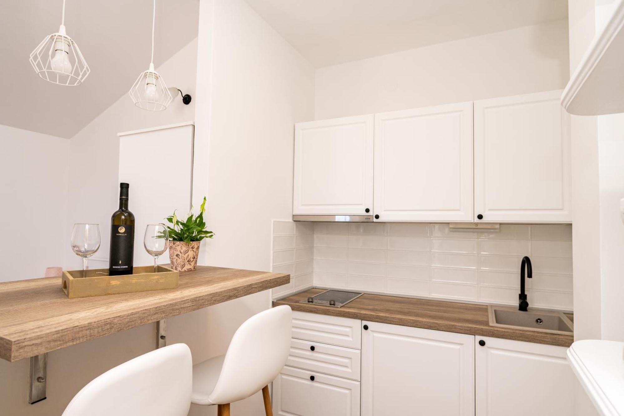 Sobe I Apartman Mareta Miholascica 外观 照片