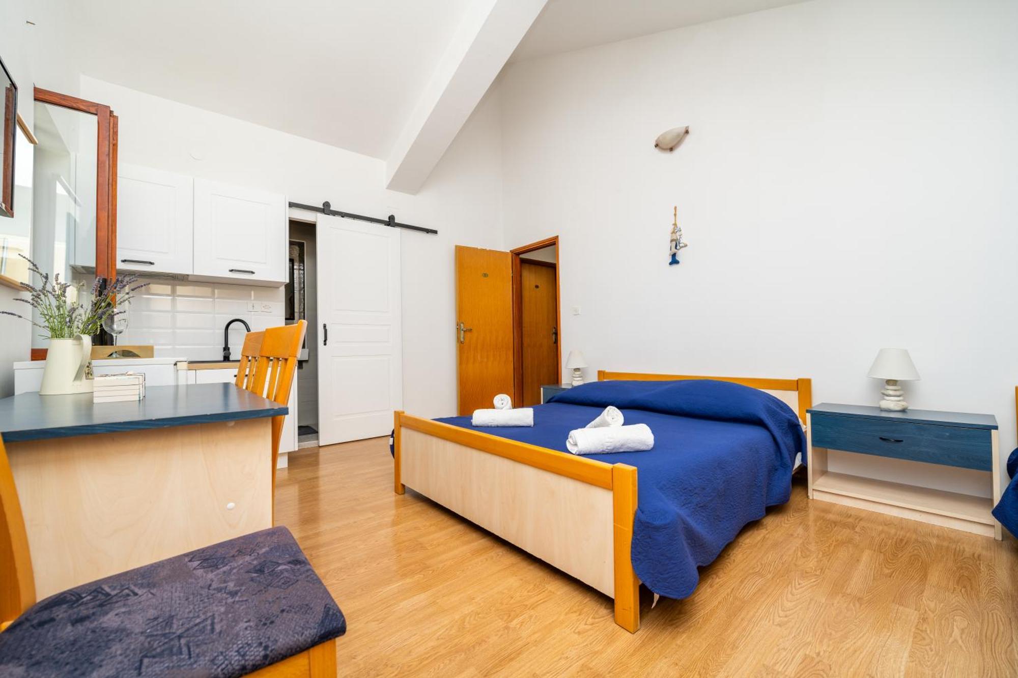 Sobe I Apartman Mareta Miholascica 外观 照片